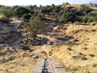 İYON GEZGİNLERİ 7; ERIYTRAI...  KADIN KÂHİNLERİN KENTİ