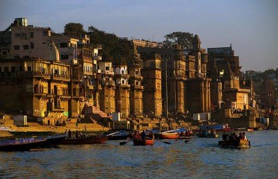 BİLMEM NERESİ: VARANASİ